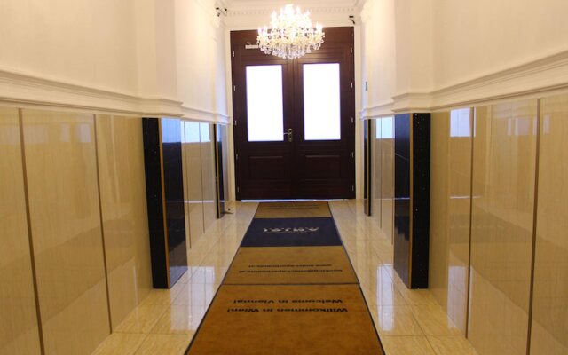 Amici Apartments
