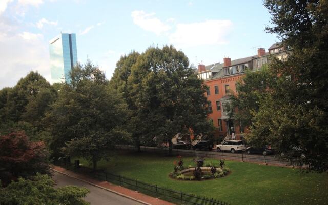 14 Union Park