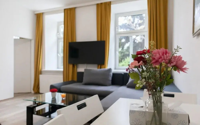 Sweet 2BR Apt Prime Vienna Spot