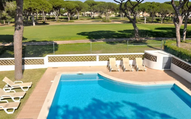 Lovely and Cozy Golf Villa near Vilamoura Marina