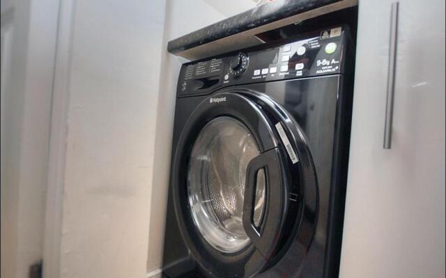 Fulham Experience-2BR 2BT