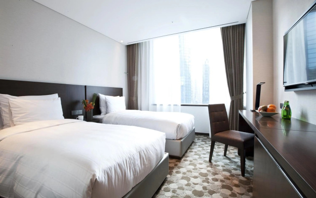 Lotte City Hotel Myeongdong - Image 6