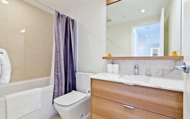 Suite Digs Waterfront