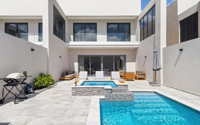 High-end Villa Walk to Beach Pool Ocean View