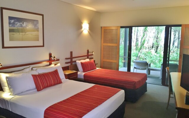 Kingfisher Bay Resort