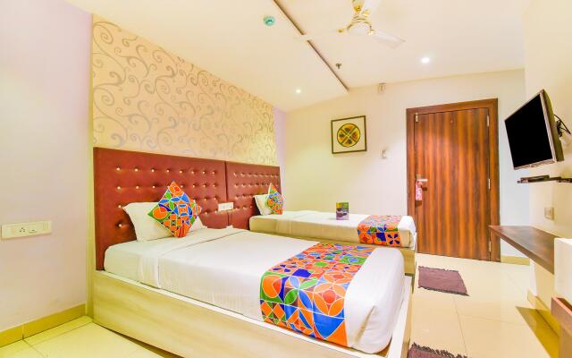 FabHotel Pentagon Next
