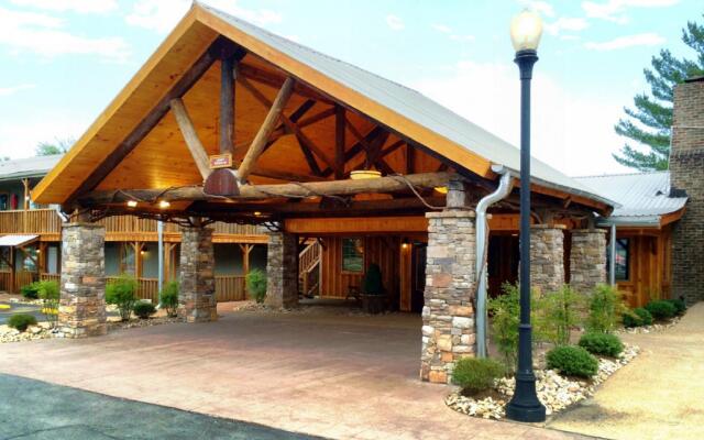 The Smoke House Lodge And Cabins