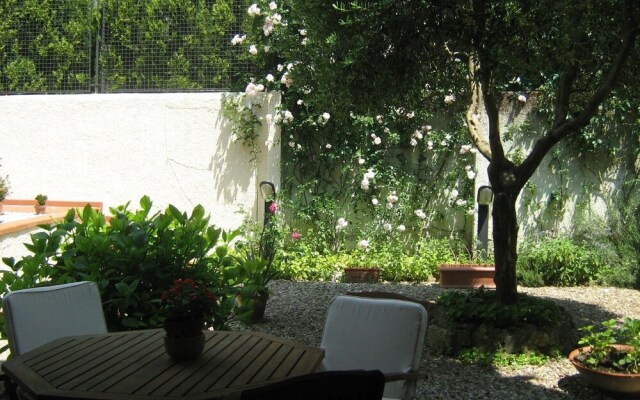 Delicious Apartment in Florence Under the Hills of Fiesole and Settignano