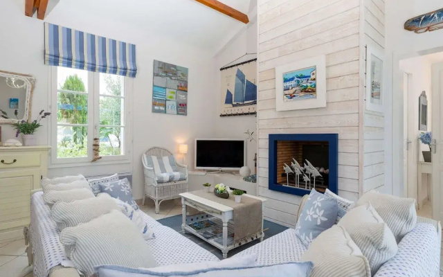 Luxurious Villa With a Dishwasher, Only 3.5km From the Beach