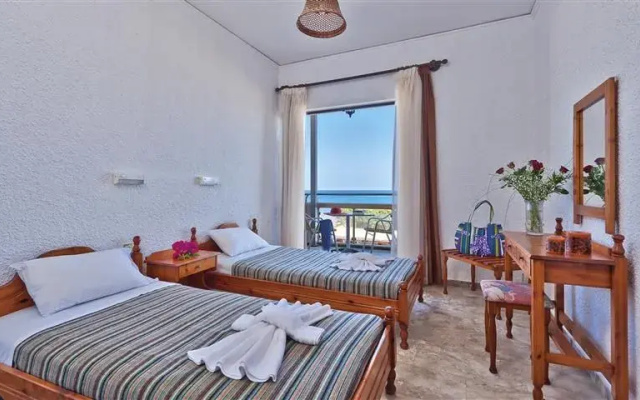 Hotel Koukouras-Lia Apartments