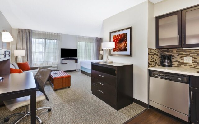 Staybridge Suites Detroit-Utica by IHG