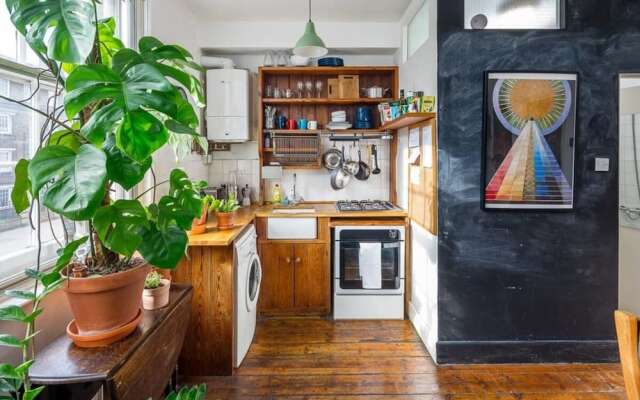 Charming Quirky 1bed in Bethnal Green 1min to Tube