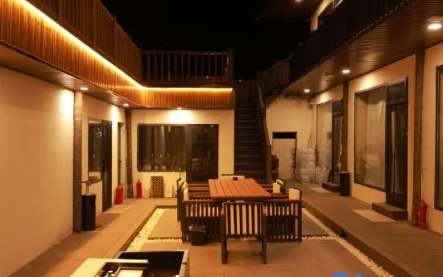 Wutai Mountain Painting Mountain Cloud House B&B