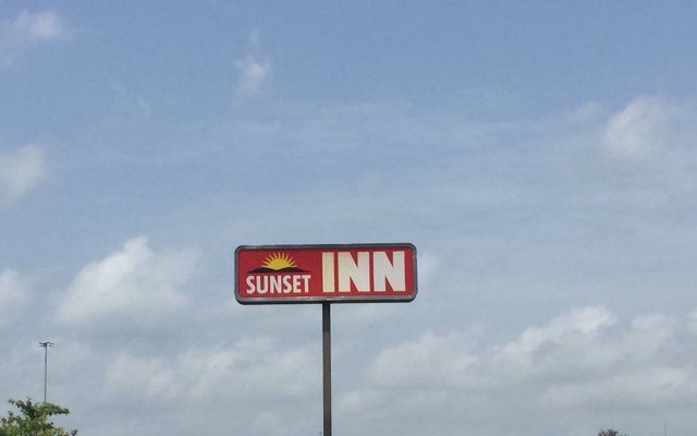 Sunset Inn