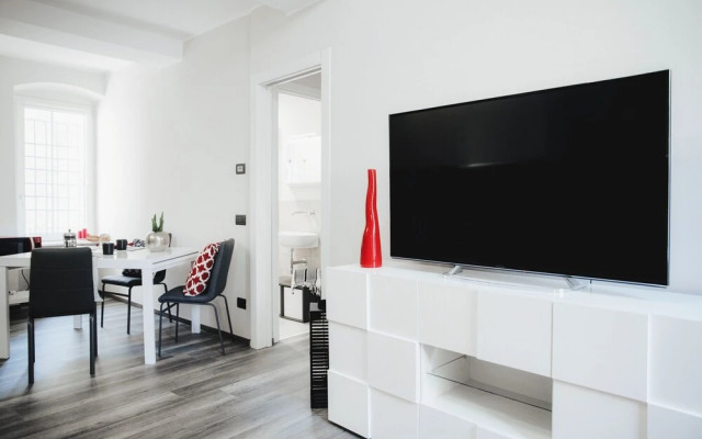 MyHomeInComo - Mc Julian Apartment