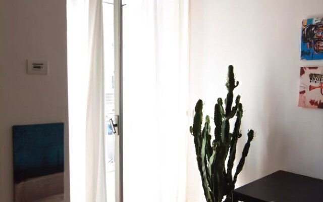 Sunny Apartment Bari
