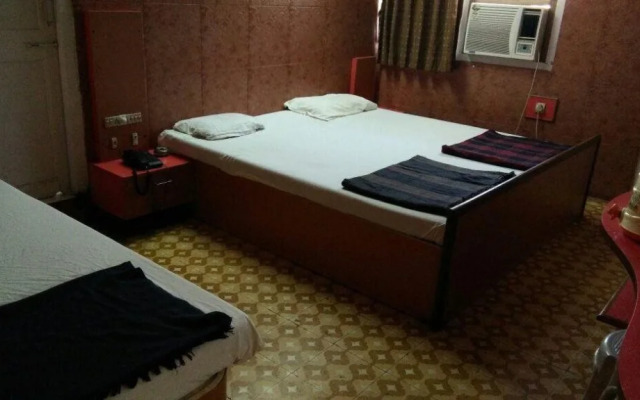Hotel Meera