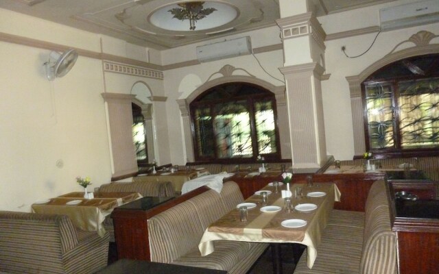 Hotel Shree Yash