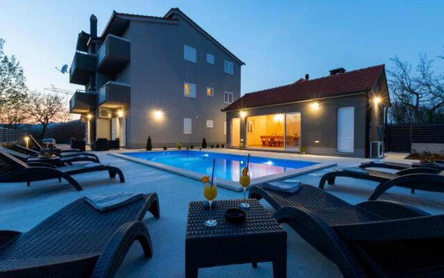 VILLA MAGNOLIA by Split