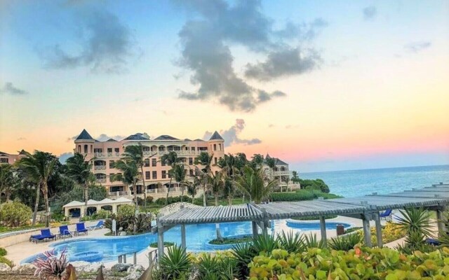 1 Bedroom Ocean View Apartment The Crane, Barbados