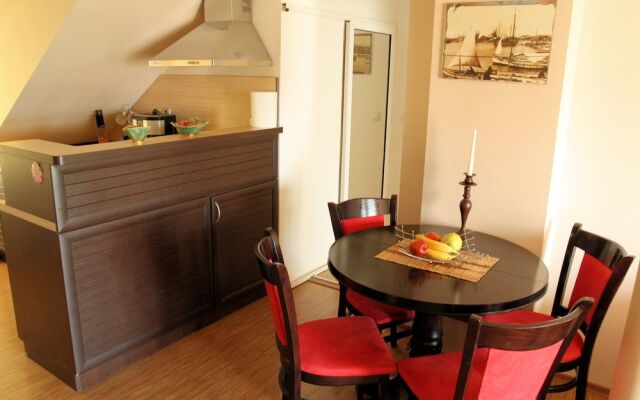 Sea view apartment in the city heart