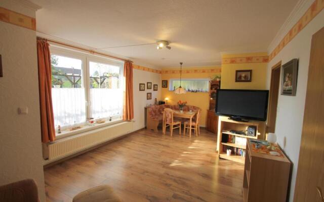 5083 - kleine Monika