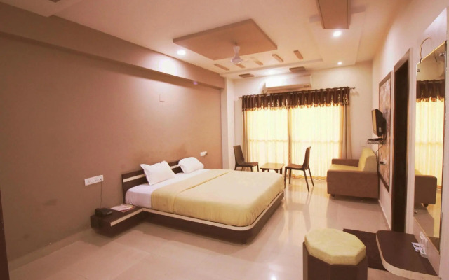 Hotel Rudra Plaza