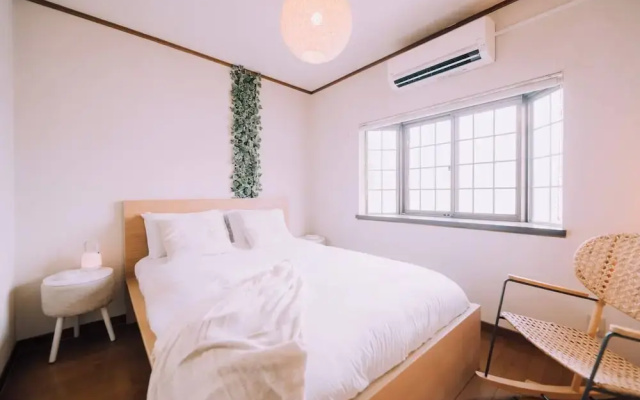 5BDR 1.5BA Osaka Castle House