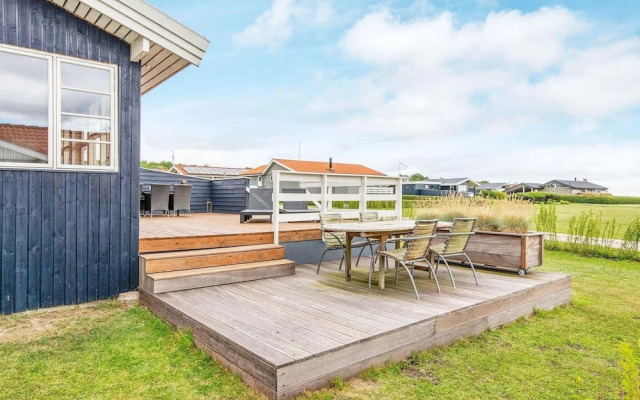 Vibrant Holiday Home in Juelsminde near Sea
