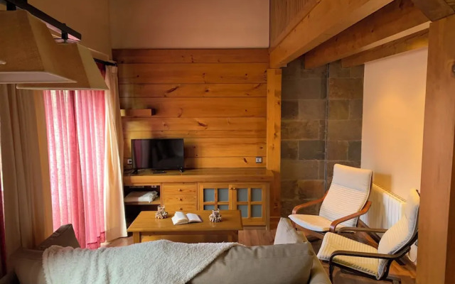 2 Bedroom Duplex Apartment in La Molina