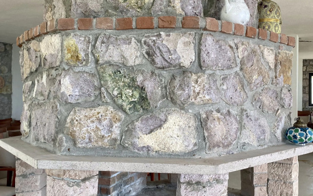 Assos Karadut Taş Otel