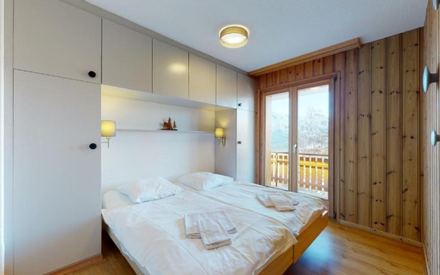 Cozy apartment in Veysonnaz, close to the slopes of the 4 Valleys – Guest Rooms – Veysonnaz