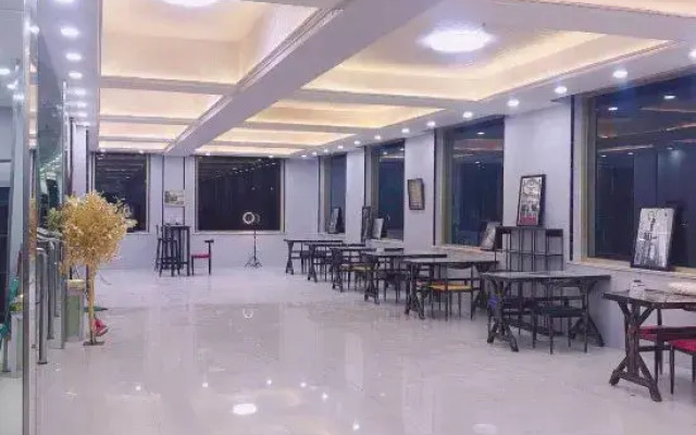 Aladdin Hotel, Jiaobei