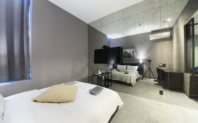 Hotel yaja wirye