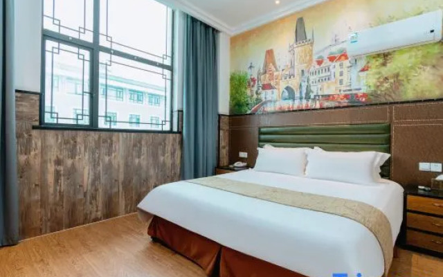 Tianhou Hotel (Suzhou Guanqian Street Gongxiang Branch)