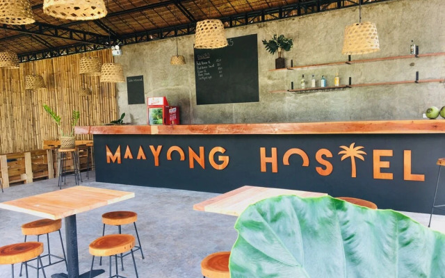 Maayong Hostel - Adults Only