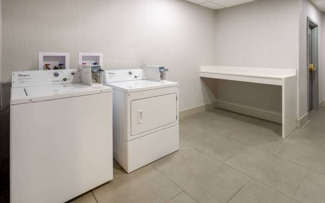 Wingate by Wyndham Waldorf/Washington DC Area