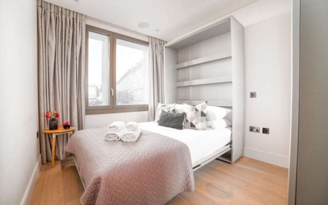 Stunning Modern Apartment Close to Hyde Park by Underthedoormat