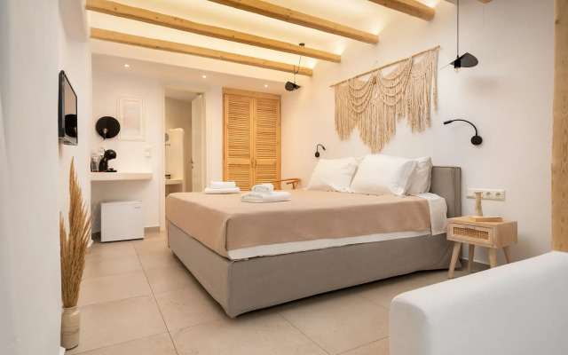 Melidron Hotel & Suites