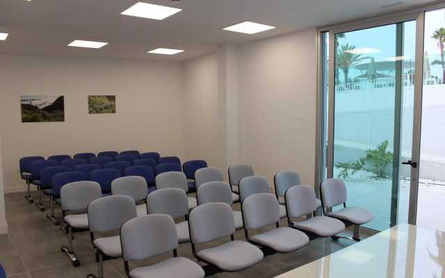 Hotel LIVVO Dunagolf Suites