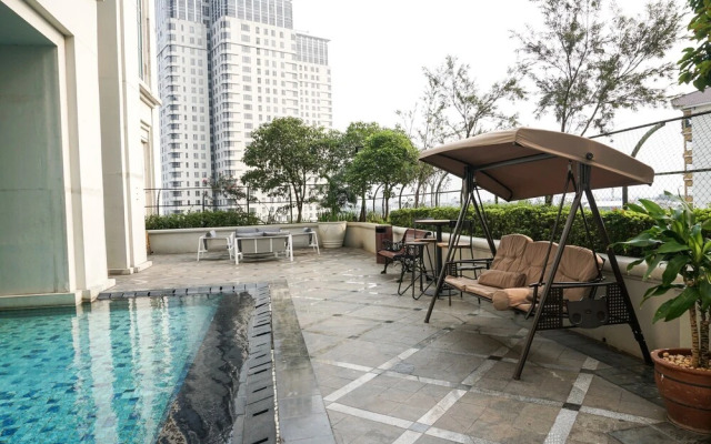 Modern 2BR at The Belleza Apartment