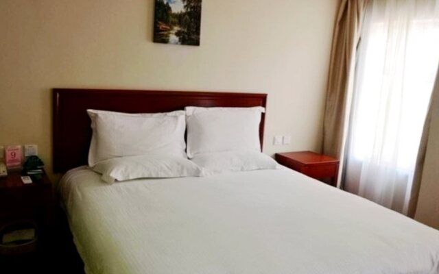 GreenTree Inn Qinhuangdao Peace Avenue Express Hotel