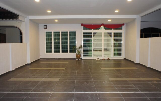Homely Vacation House