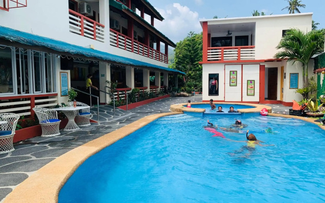 BADLADZ Beach and Dive Resort
