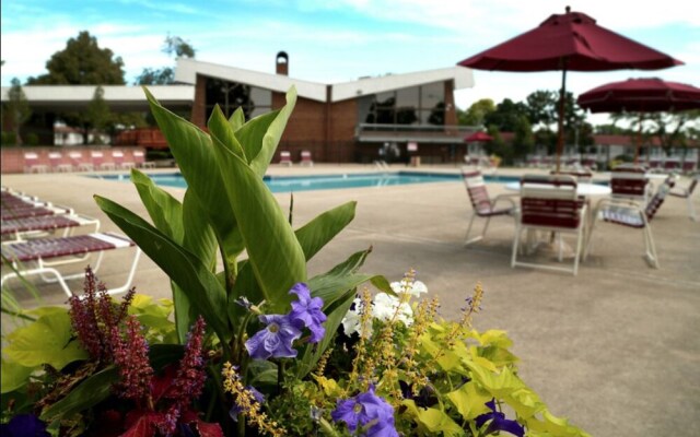 SoBe Northwest Apartments