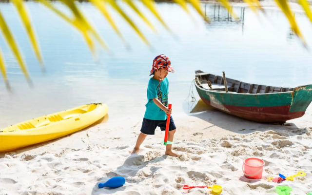Mango Beach Resort