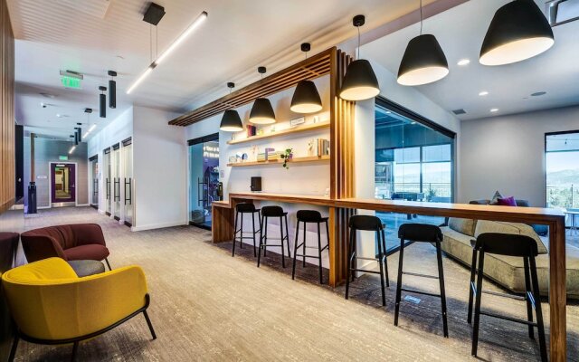 'love at Frost Sight' Park City Ski Condo w/ View!