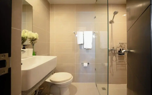 Uptown Park Suites Tower 1