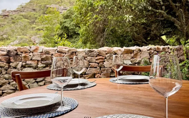 Refúgio Elegante e Confortável 25