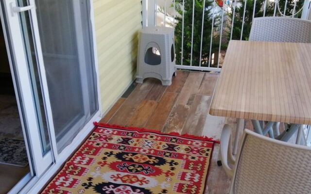 Boncuk Hemşire Apartları Adrasan